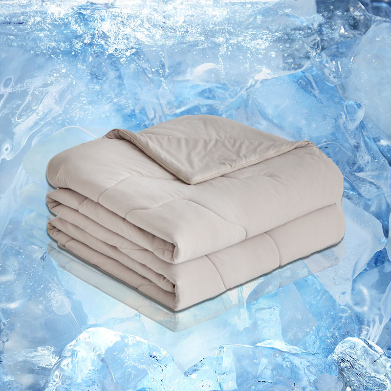 Polyester-Ammonia Summer Cooling Quilt