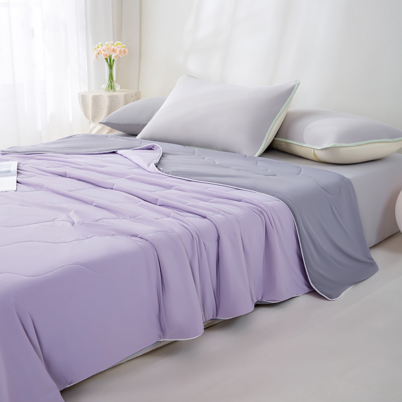 Polyester-Ammonia Summer Cooling Quilt